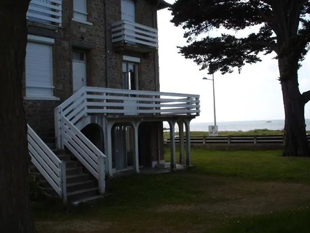 Sea View Apartment Carnac
